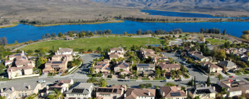 upper-middle-class-neighborhood-with-lakeside-housing